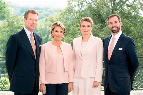 luxembourg photo de famille noblesse royautes hollywood fashion royal fashion grand duc