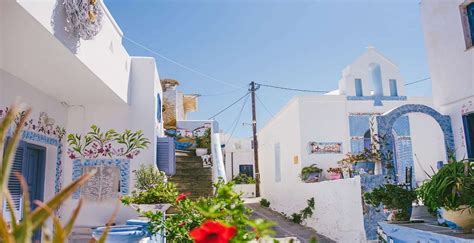 sleepy kythnos     perfect greek island holiday