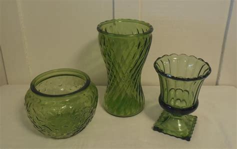 Set Of 3 Green Glass Vases Vintage Green Vases Holiday Etsy Green