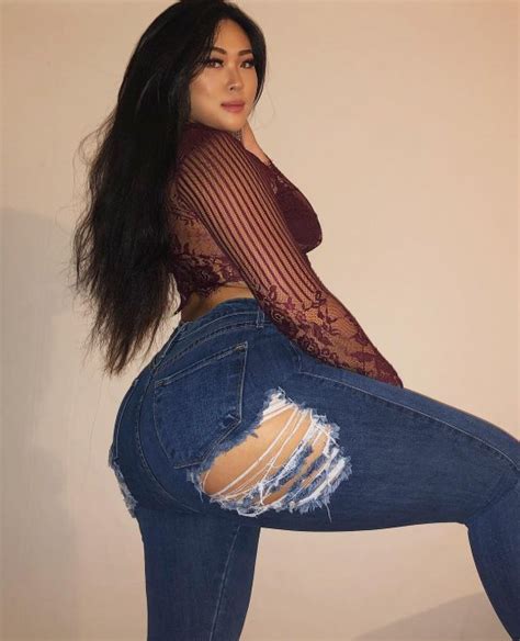Jin Baeks Ass Blasting Through Her Jeans Porn Pic Eporner