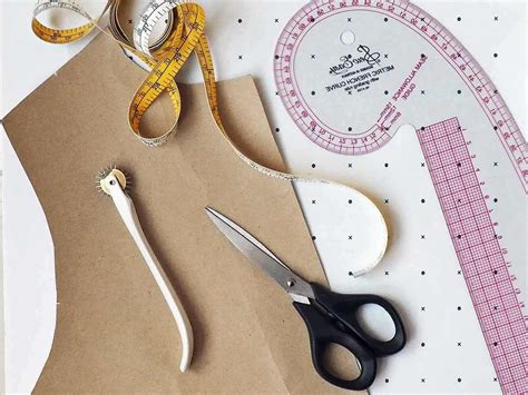 intro  pattern cutting learn  draft  bodice block sew   love  sewing classes