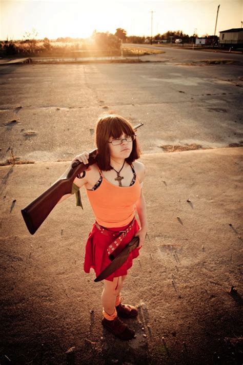 Apocalyptic Scooby Doo Daphne And Velma Cosplay — Geektyrant