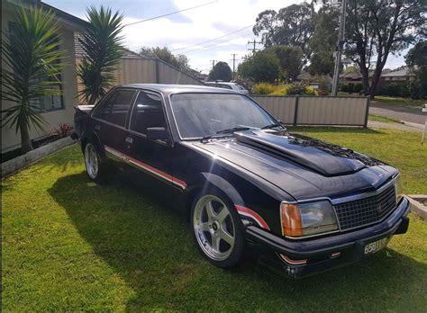 holden commodore vc hdt replica jcw  cars