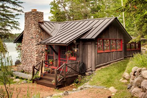 popular log cabin roofs  protect  building  rain  snow
