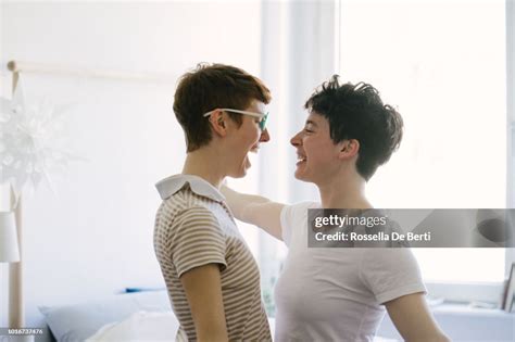 Moments Intimes De Couple Lesbien Photo Getty Images
