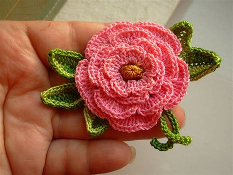 crochet pink irish rose 3d flower brooch pin cotton floral