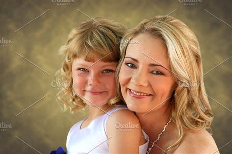 lovely blond mom and daughter high quality people images ~ creative