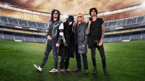 Motley Crue Tour Means Opportunity For New Catalog Owner Bmg Billboard