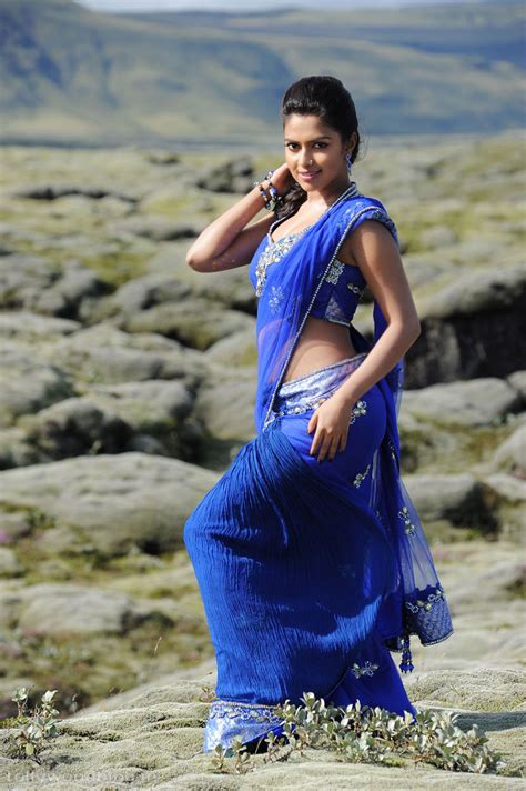 Amala Paul Latest Hot Photos In Saree Spicy Photo Gallery And Latest