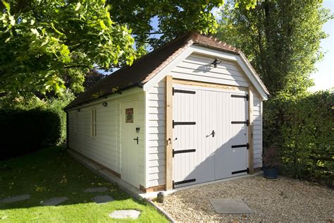 discover how we created this stunning single storey timber garage for a