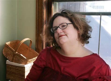 Toledoan Rebecca Golden Writes About Her Former Life At 571 Pounds