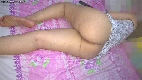 flagra real da esposa dormindo sem calcinha vagabundas do orkut