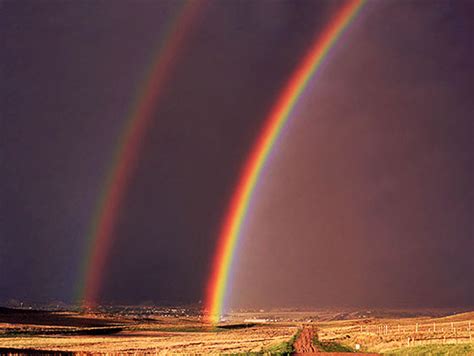 ten  awesome double rainbow pics   time