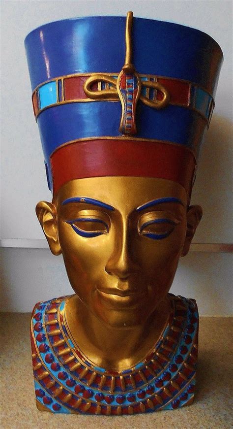 Large Queen Nefertiti Bust Figurine Statue 13 Ancient