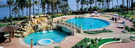 star luxury hotels  bandra west mumbai taj lands  mumbai