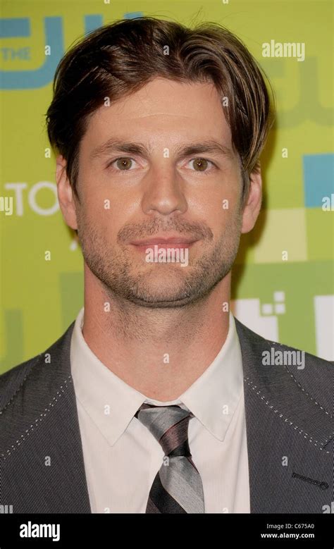 gale harold  arrivals  cw network upfront   fall