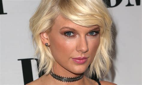 pics taylor swift debuts a new layered hairstyle