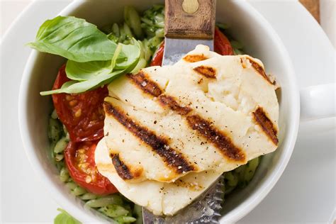 halloumi cheese  grilling cheese