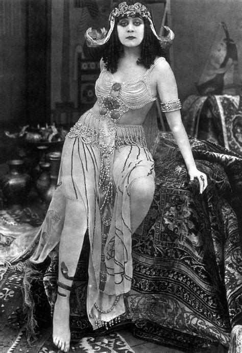 ymrt 17 theda bara hollywood s first sex symbol — you must remember this