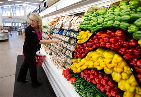 dietitians pay   supermarkets   york times