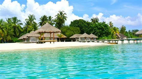 Maldives Paradise Sand Beaches, Clear Blue Water Bungalows