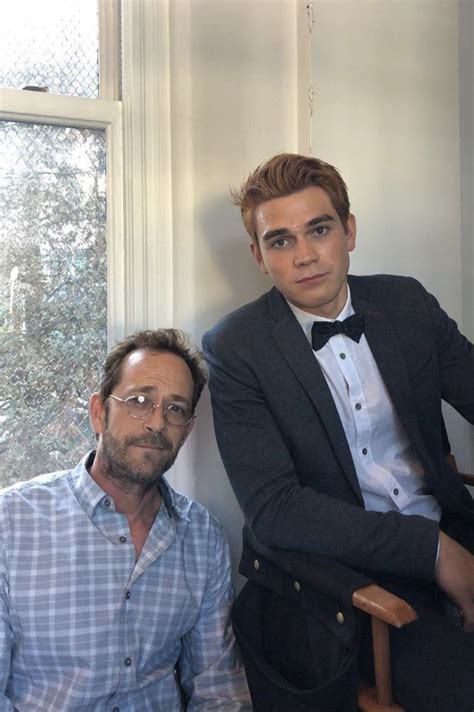 Luke Perry And Kj Apa As Fred And Archie Andrews Riverdale Luke