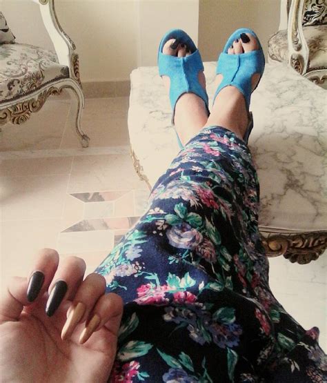 arab feet divas