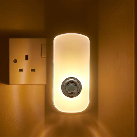auraglow plug  pir motion sensor led night light hallway emergency torch ebay