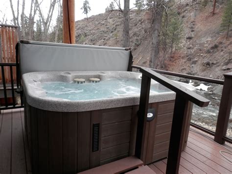 Best Time To Buy Hot Tub