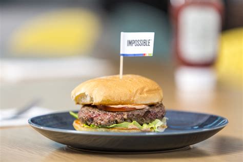 taste test the new impossible burger is a triumph of food engineering