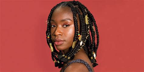 How To Create Knotless Box Braids Step By Step Cosmo S The Braid Up