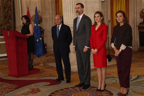 queen letizia starts january with color and a speech