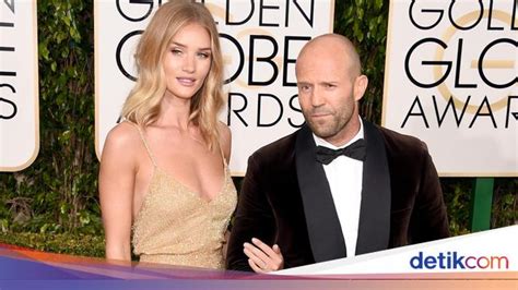 Jason Statham Lamar Rosie Huntington Whiteley Dengan Cincin Rp 4 8 Miliar