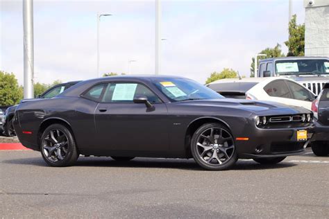 certified pre owned 2017 dodge challenger r t plus rwd 2dr car