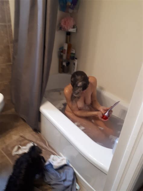 Unsuspecting Wife Milf In Bath Nice Boobs 4 Pics Xhamster