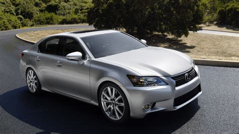 lexus gs  safety review  crash test ratings  car connection