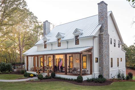 lovely exterior farmhouse style ideas  house