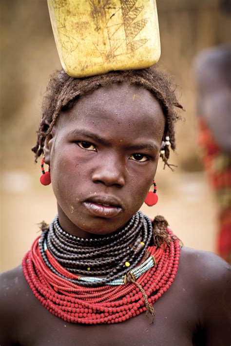 Dassanetch Girl Carrying Water Ethiopia Dassanetch Girls… Flickr