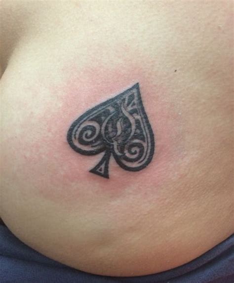 new tattoo the symbol means that she is a breeder for black queen of