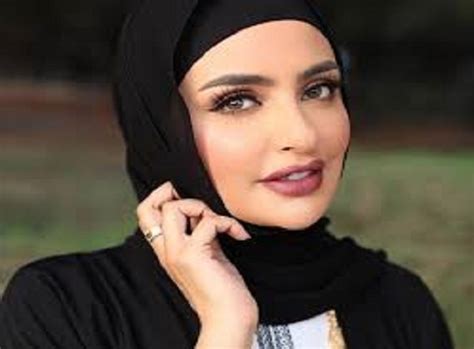kuwaiti blogger slammed for racist post says criticism