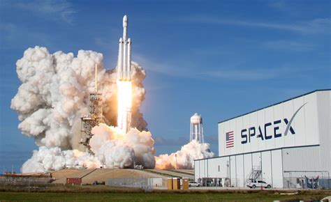 spacex  successfully launched  falcon heavy rocket business insider