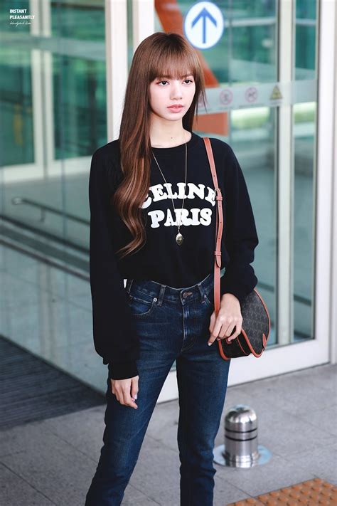 blackpinks lisa  flawless   airport  chic outfit  long