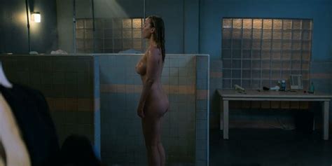 Betty Gilpin Naked Glow 3 Pics  And Video