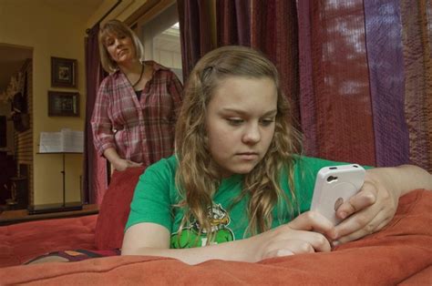 cell phones for teens present new advantages — and