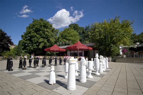 schoenbrunn berlinmittag essen abendkarte park volkspark restaurant