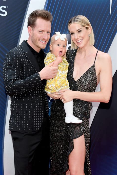 Tyler Hubbard With His Daughter At The Cma Awards 2018 Popsugar