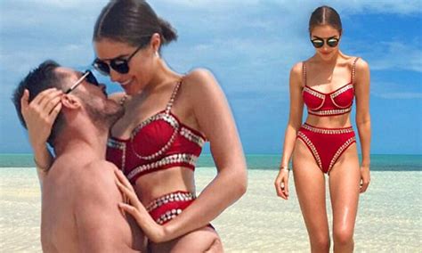Olivia Culpo With Nfl Beau Danny Amendola Daily Mail Online