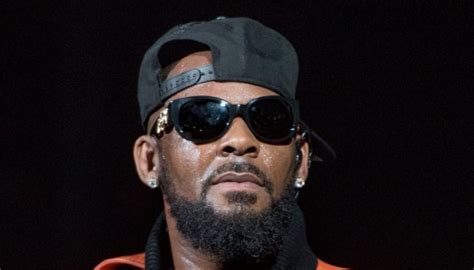 spotify removes r kelly s music from playlists black america web