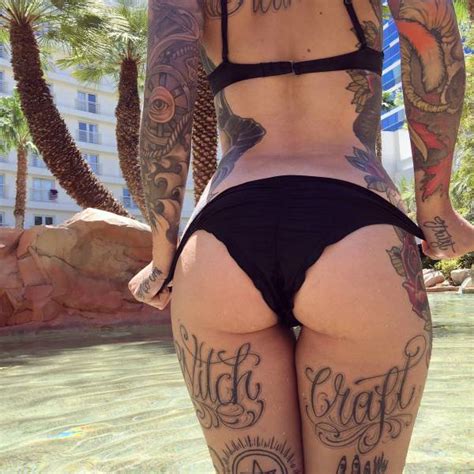 sexy girls who like ink are irresistible 57 pics