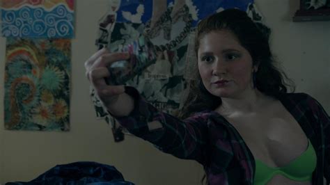 emma kenney nua em no limite